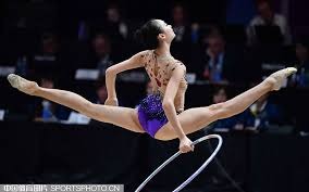 百家乐：顺路投注为何放大短期波动？（百家乐：为何顺势下注会加剧短期波动？）